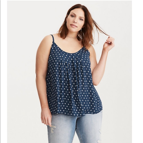 ❌SOLD❌ NAVY PLEATED GEORGETTE SWING CAMI - Picture 1 of 7